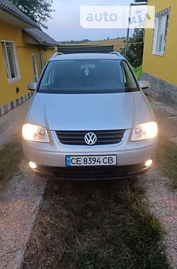 Мінівен Volkswagen Touran 2005 в Чернівцях