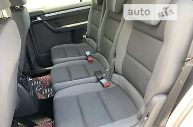 Минивэн Volkswagen Touran 2013 в Киеве