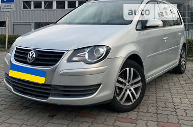 Мінівен Volkswagen Touran 2009 в Луцьку