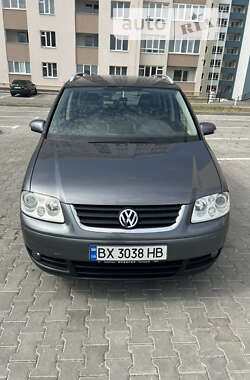 Минивэн Volkswagen Touran 2006 в Хмельницком