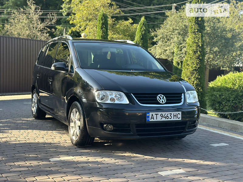 Минивэн Volkswagen Touran 2003 в Косове