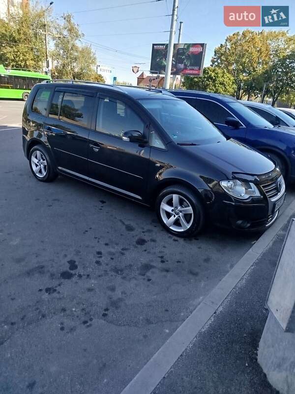 Мінівен Volkswagen Touran 2007 в Житомирі фото 3 Мінівен Volkswagen Touran 2007 в Житомирі
