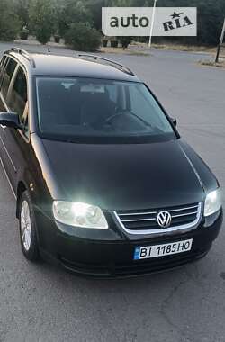 Мінівен Volkswagen Touran 2006 в Горішніх Плавнях