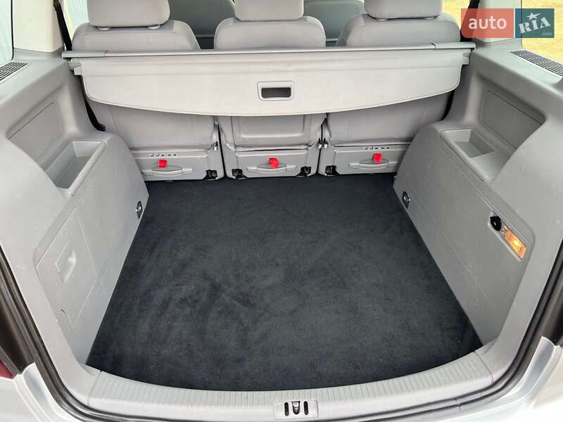 Минивэн Volkswagen Touran 2008 в Одессе