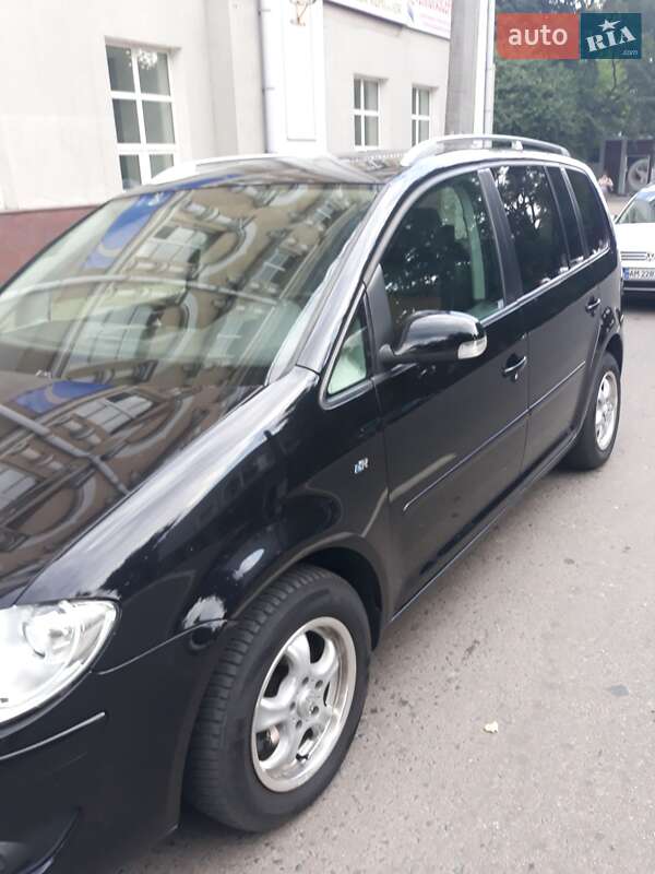 Мінівен Volkswagen Touran 2007 в Житомирі фото 28 Мінівен Volkswagen Touran 2007 в Житомирі