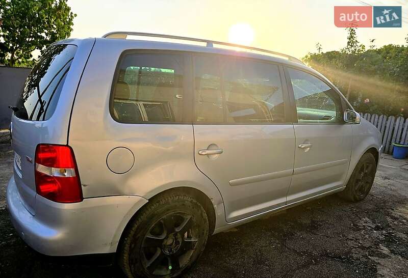 Минивэн Volkswagen Touran 2003 в Коломые