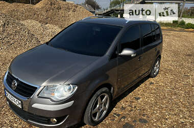 Минивэн Volkswagen Touran 2007 в Костополе