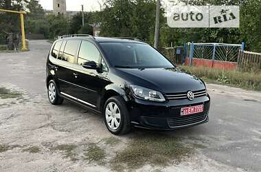 Минивэн Volkswagen Touran 2011 в Коростене