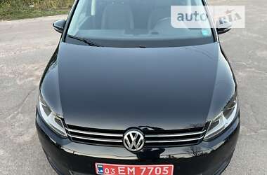 Минивэн Volkswagen Touran 2011 в Коростене