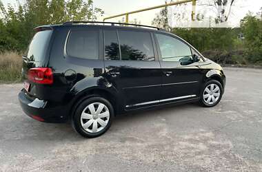 Минивэн Volkswagen Touran 2011 в Коростене