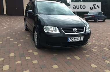 Мінівен Volkswagen Touran 2006 в Нововолинську