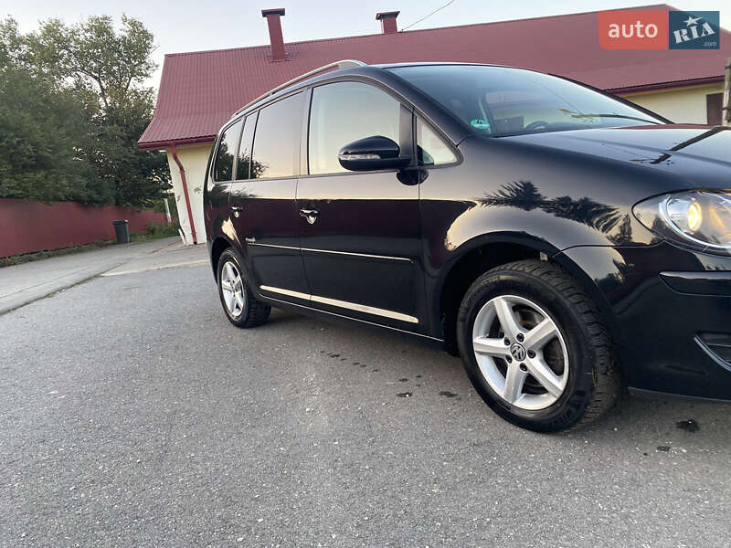Минивэн Volkswagen Touran 2009 в Тернополе