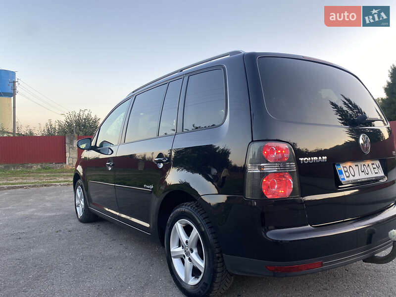 Минивэн Volkswagen Touran 2009 в Тернополе