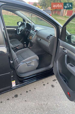 Минивэн Volkswagen Touran 2009 в 