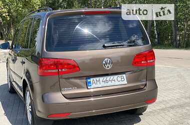 Мінівен Volkswagen Touran 2015 в Житомирі