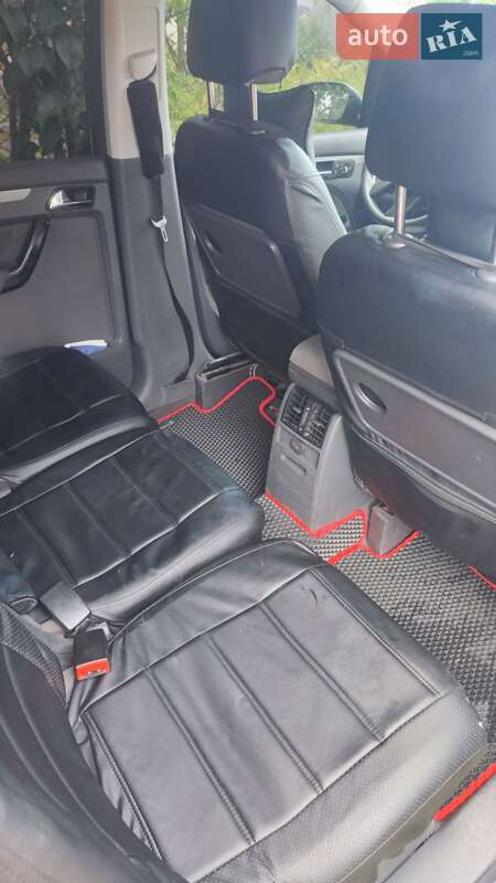 Минивэн Volkswagen Touran 2005 в Шепетовке