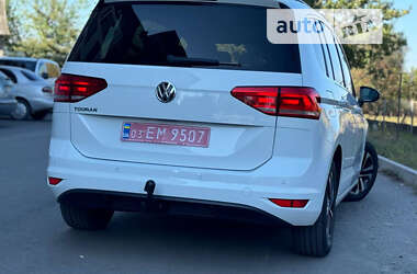 Микровэн Volkswagen Touran 2019 в Сарнах