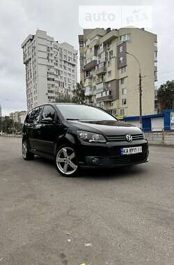 Мінівен Volkswagen Touran 2013 в Києві