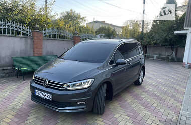 Микровэн Volkswagen Touran 2017 в Бершади