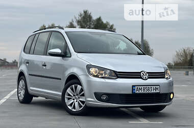 Минивэн Volkswagen Touran 2015 в Киеве