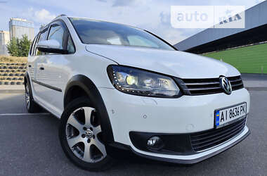 Мінівен Volkswagen Touran 2010 в Києві