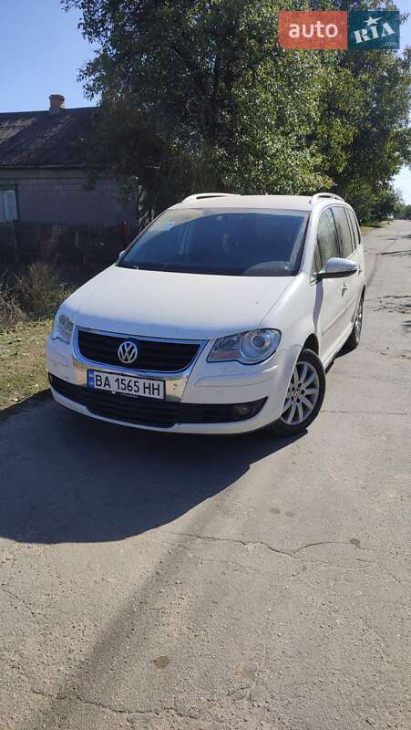 Volkswagen Touran 2010