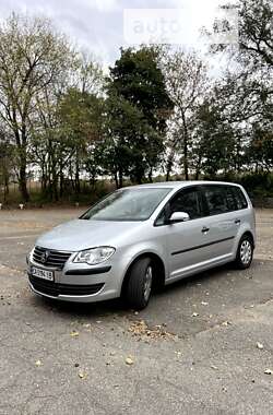 Мінівен Volkswagen Touran 2007 в Корсунь-Шевченківському