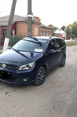 Минивэн Volkswagen Touran 2010 в Ромнах