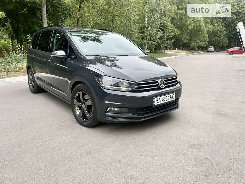 Микровэн Volkswagen Touran 2018 в Кропивницком