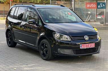 Минивэн Volkswagen Touran 2010 в Луцке