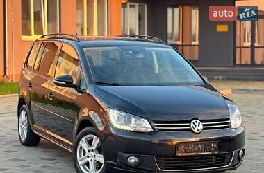 Минивэн Volkswagen Touran 2015 в Рожище