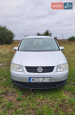 Минивэн Volkswagen Touran 2003 в Репках