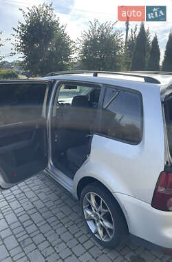 Мінівен Volkswagen Touran 2007 в 