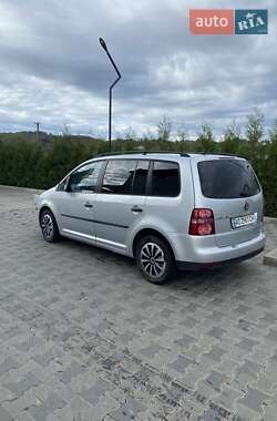 Минивэн Volkswagen Touran 2008 в Иршаве