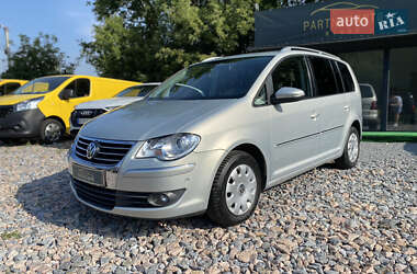 Мінівен Volkswagen Touran 2009 в Рівному