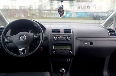 Минивэн Volkswagen Touran 2010 в Звягеле