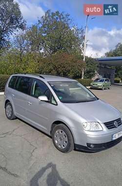 Мінівен Volkswagen Touran 2004 в Кам'янському