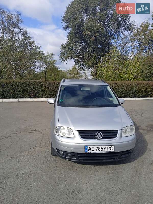 Мінівен Volkswagen Touran 2004 в Кам'янському