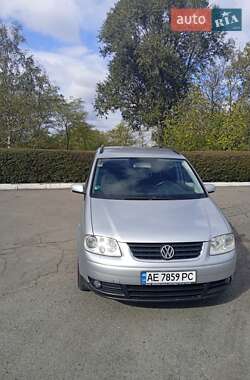 Мінівен Volkswagen Touran 2004 в Кам'янському