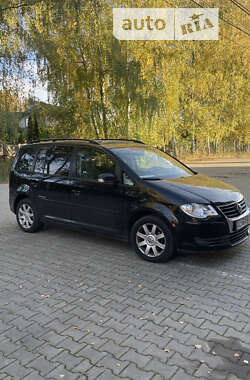 Мінівен Volkswagen Touran 2008 в Луцьку