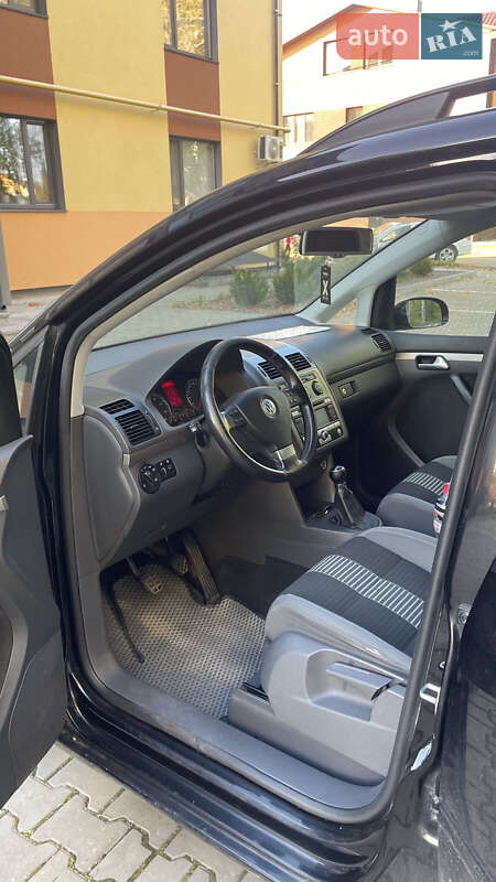 Мінівен Volkswagen Touran 2008 в Луцьку фото 7 Мінівен Volkswagen Touran 2008 в Луцьку