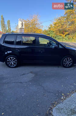 Минивэн Volkswagen Touran 2013 в Виноградове