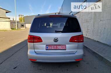 Минивэн Volkswagen Touran 2011 в Киеве