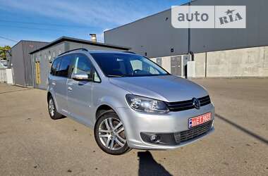 Мінівен Volkswagen Touran 2011 в Києві