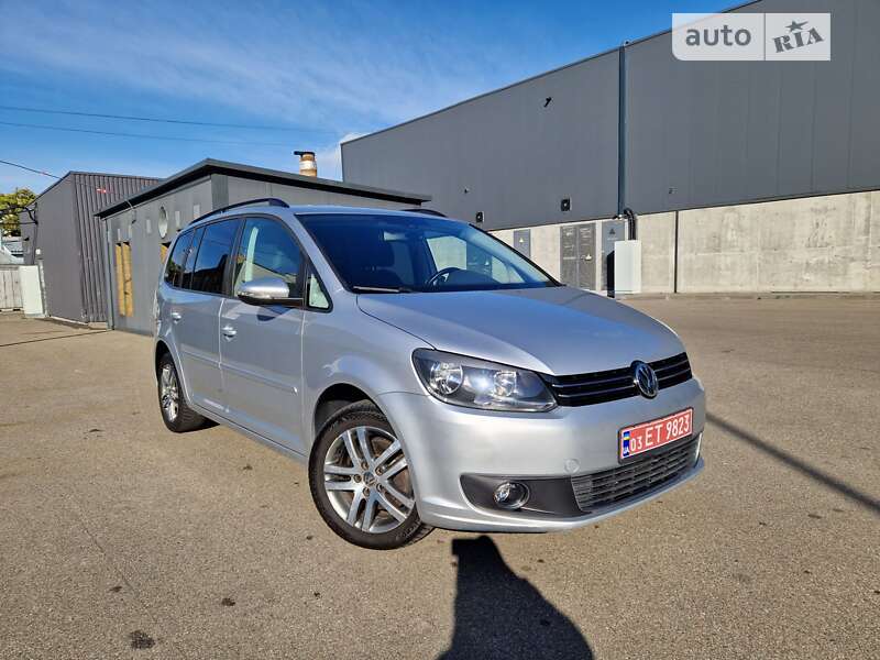 Минивэн Volkswagen Touran 2011 в Киеве