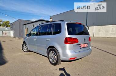 Минивэн Volkswagen Touran 2011 в Киеве