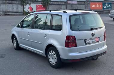 Мінівен Volkswagen Touran 2008 в Києві