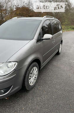 Минивэн Volkswagen Touran 2008 в Львове