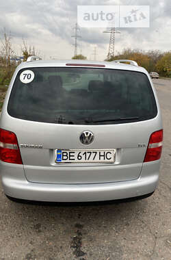 Минивэн Volkswagen Touran 2003 в Николаеве