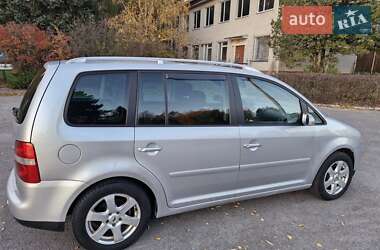 Мінівен Volkswagen Touran 2004 в Луцьку